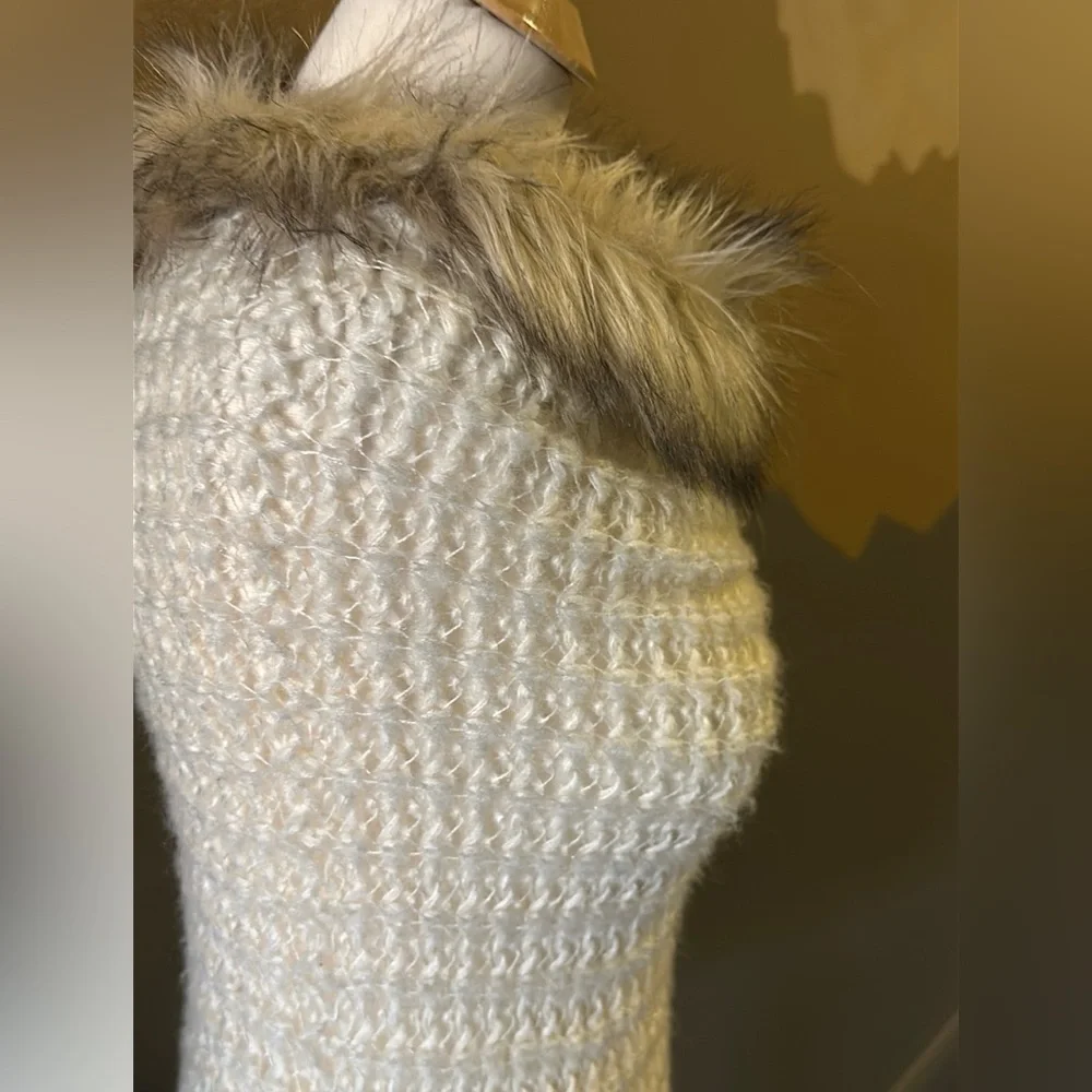Mossimo Stretchy Shawl | One Size Cozy Wrap w/ Faux Fur Trim